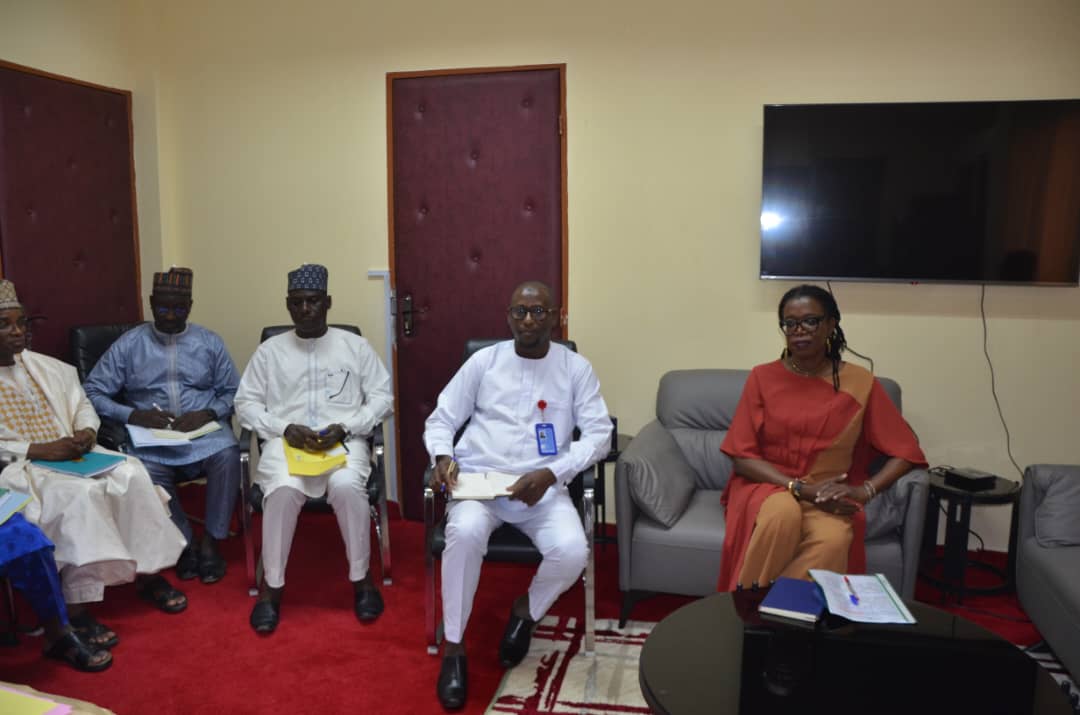 SNU_Niger's tweet image. ➡️ Rencontre ce jour 2️⃣5️⃣ entre la Coordonnatrice résidente de l’@ONU 🇺🇳 au Niger 🇳🇪 et le Ministre de l’Intérieur Mohamed Toumba pour renforcer le partenariat 🫂 autour des efforts de developpement et de l'action humanitaire 🚻, avec un accent particulier sur les questions de…