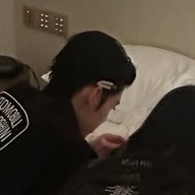 ดูท่านอนตุวจิ๋วทะนั้น 1.78เซนติเม้ดของม่ะมิ๊ ผมก่ะติดกิ๊บกันดื้อเอาไว้มะดื้อมะซนแน่นอนแบบนิ้🤏🏻
GBA PP KRIT AT BALENCIAGA SG 
#BALENCIAGASGXPPKRIT