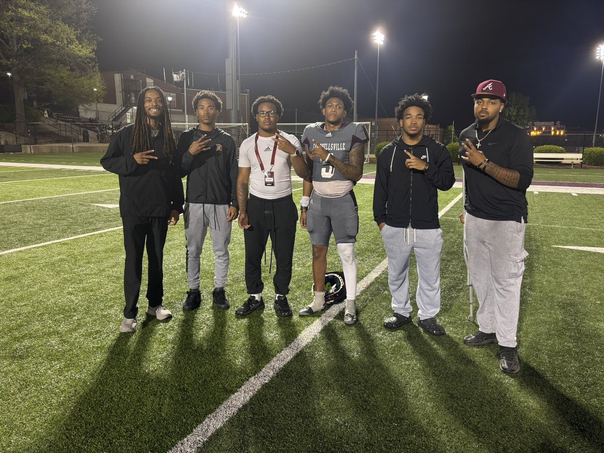 Eddie Stafford (@eddiestafford_7) on Twitter photo Had a great time at home last night for the spring game ! #GofightingTigers🐅
<a href="/CoachBeattyCU/">Ryan Beatty</a> <a href="/jeffowens95/">Jeff Owens</a> <a href="/CoachRussCville/">Jake Russell</a> Had a great time at home last night for the spring game ! #GofightingTigers🐅
<a href="/CoachBeattyCU/">Ryan Beatty</a> <a href="/jeffowens95/">Jeff Owens</a> <a href="/CoachRussCville/">Jake Russell</a>