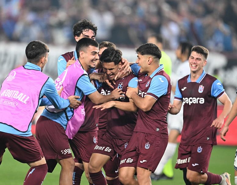 Trabzonspor in the UEFA Youth League 24/25:

☑️the first-ever Turkish team to reach the round of 16

☑️the first-ever Turkish team to reach the quarter-final

☑️the first-ever Turkish team to reach the semi-final

☑️the first-ever Turkish team to reach the final

And the story