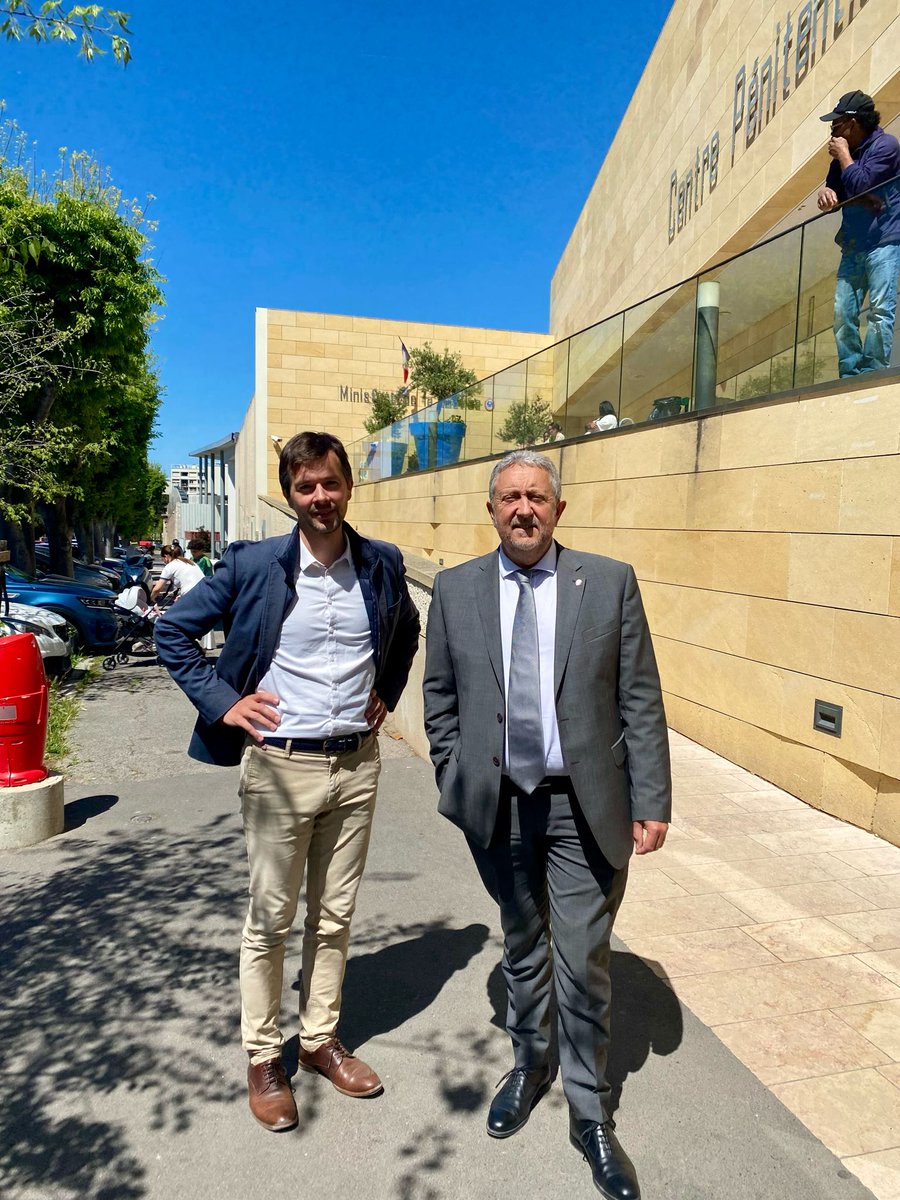 ⚖️ J’ai passé ma matinée à la prison des #Baumettes accompagné d'<a href="/olivierrioult/">Olivier Rioult</a> .

👉 Non pas pour une visite classique de l’établissement, mais pour échanger avec les agents pénitentiaires.
J’y ai croisé des femmes et des homme dévoués pour leur travail, inquiets pour leur