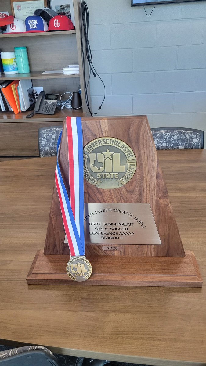 _onemustang's tweet photo. Well 2025 comes to an end &amp; what an  incredible ride for @_onemustang !  Wouldn't trade this group for anything.  We are very young &amp; still trying to figure the HS soccer landscape out! This program....7 state tournaments in 11 years, and hopeful for more in the future!  Blessed! https://t.co/Viq5mFIfs3