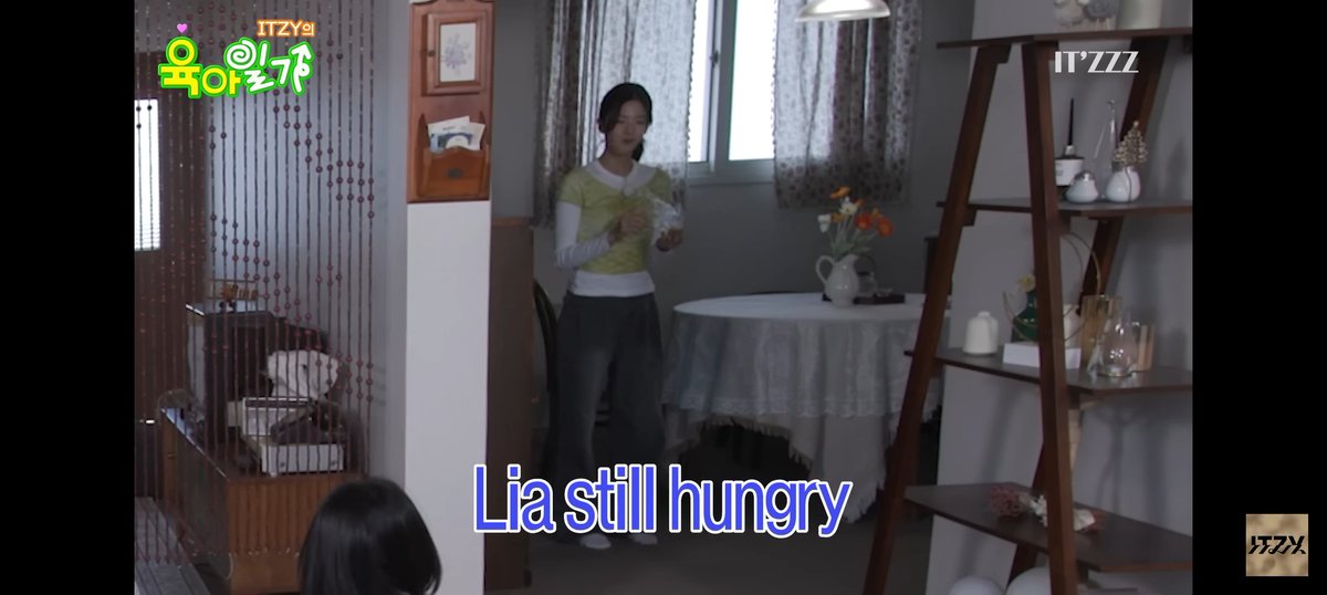 ki_mi_no_0212's tweet image. 이번화 있ㅋㅋㅋ도 있망진창인ㅋㅋㅋㅋㅋ
신자매는 한결같이 서로 물어뜯고
지수는 생각보다 애기들 너무 잘 돌보는 
거기에다 한결같은 있지의 그림실력🙈
유화백과 황예술 ㅋㅋㅋㅋ
그와중에 지수 그림 진짜 사진 아니냐구
#ITZZZ #ITㅋㅋㅋ #ITZY의육아일기