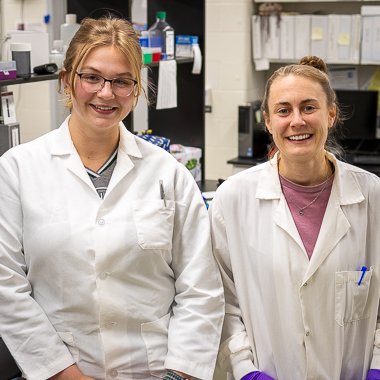 Two MGI doctoral students, Danielle Gregory and Kyleen Hall, of the Manning Lab have been awarded prestigious APHL-CDC fellowships. Congratulations! 

Read about their research here:
tinyurl.com/yrr89vvk