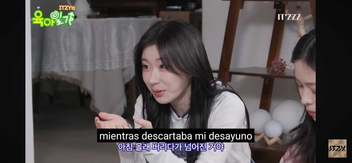 DanielLarreteg1's tweet image. A Chaeryeong no le gusta desayunar cuando era niña 👀 no entendí muy bien porque, alguien lo entendió? Díganme porque si lo entendieron por favor 
#ITZZZ #ITㅋㅋㅋ #ITZY의육아일기
#ITZY #MIDZY @ITZYofficial