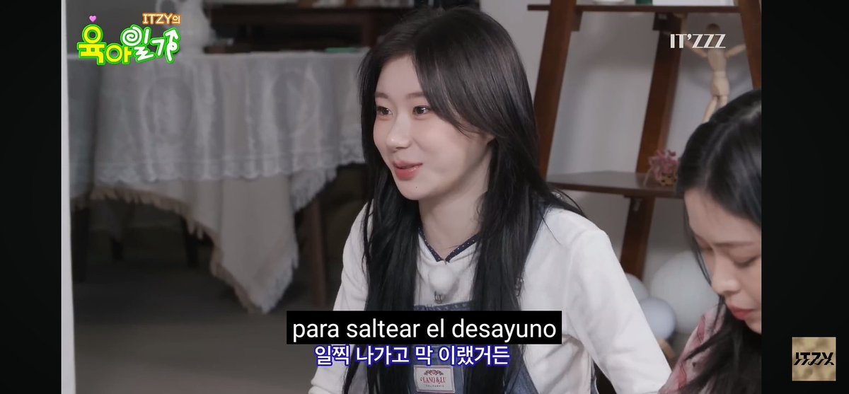 DanielLarreteg1's tweet image. A Chaeryeong no le gusta desayunar cuando era niña 👀 no entendí muy bien porque, alguien lo entendió? Díganme porque si lo entendieron por favor 
#ITZZZ #ITㅋㅋㅋ #ITZY의육아일기
#ITZY #MIDZY @ITZYofficial