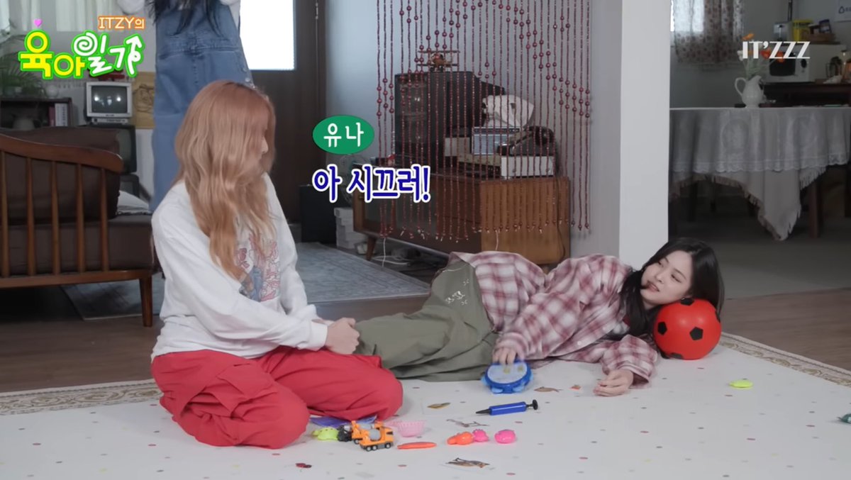 love_itzyyyy's tweet image. 신류진은 역시 재밌어요😂
다음생에는 itzy엄마가 키워줬으면 좋겠어(〃^ー^〃)

#ITZZZ #ITㅋㅋㅋ #ITZY의육아일기