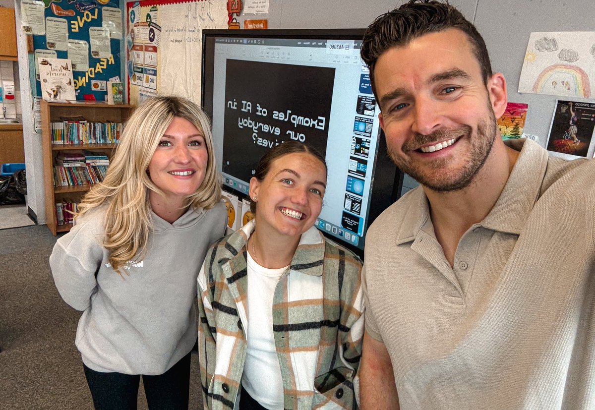 Training with <a href="/ICT_MrP/">Mr P MBE</a> today was absolutely incredible. Left feeling inspired with so many ideas of using technology to save teacher time but also use creatively in the classroom. Thank you!