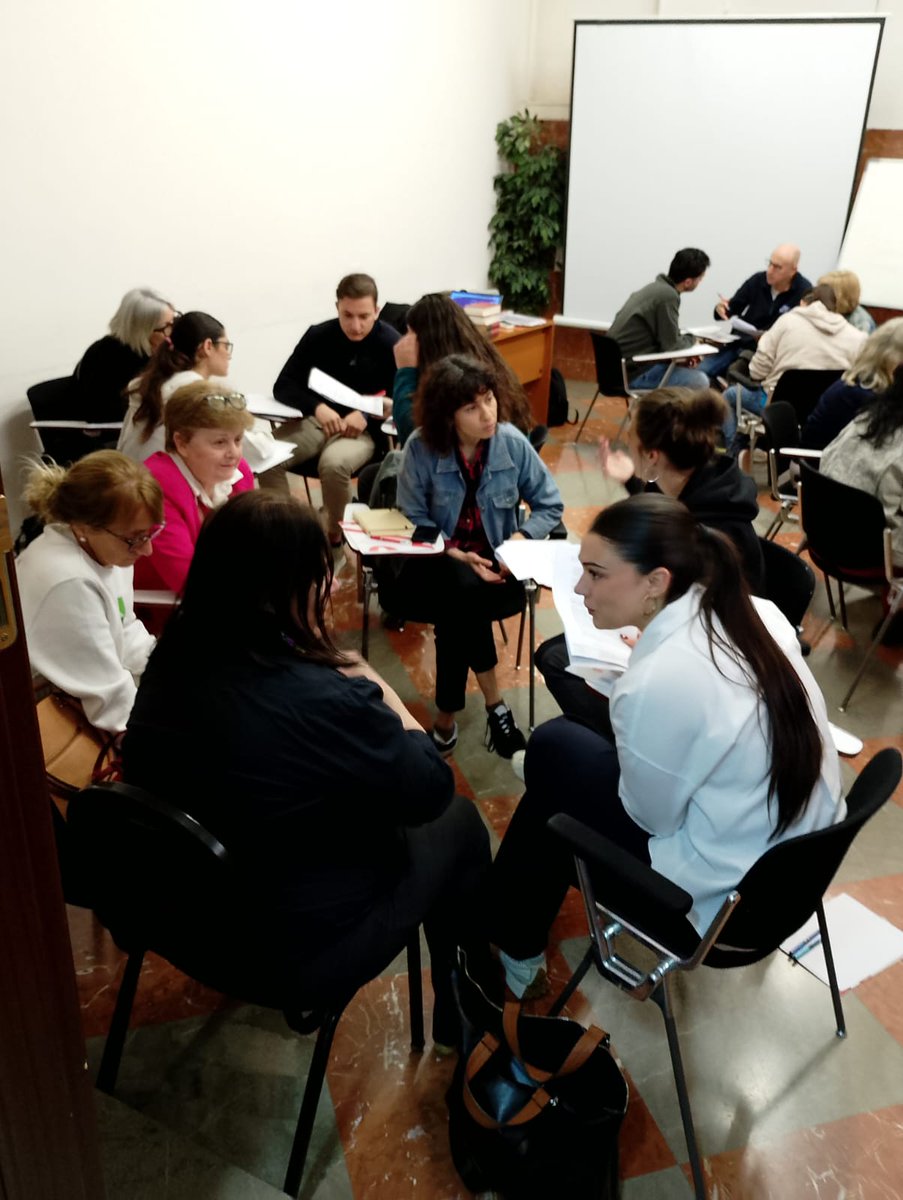 Plataforma Voluntariado Granada (@voluntariadogrx) on Twitter photo Finaliza el curso “Gestión de Proyectos” con 18 personas de 15 entidades.
Gracias a <a href="/ProyectoHombre_/">Proyecto Hombre</a> por cedernos el espacio y a Fundación <a href="/Cajaruralgr/">Caja Rural Granada</a> por financiar la formación.
¡Seguimos fortaleciendo el voluntariado!
#HacemosVoluntariado #VoluntariadoAndaluz Finaliza el curso “Gestión de Proyectos” con 18 personas de 15 entidades.
Gracias a <a href="/ProyectoHombre_/">Proyecto Hombre</a> por cedernos el espacio y a Fundación <a href="/Cajaruralgr/">Caja Rural Granada</a> por financiar la formación.
¡Seguimos fortaleciendo el voluntariado!
#HacemosVoluntariado #VoluntariadoAndaluz
