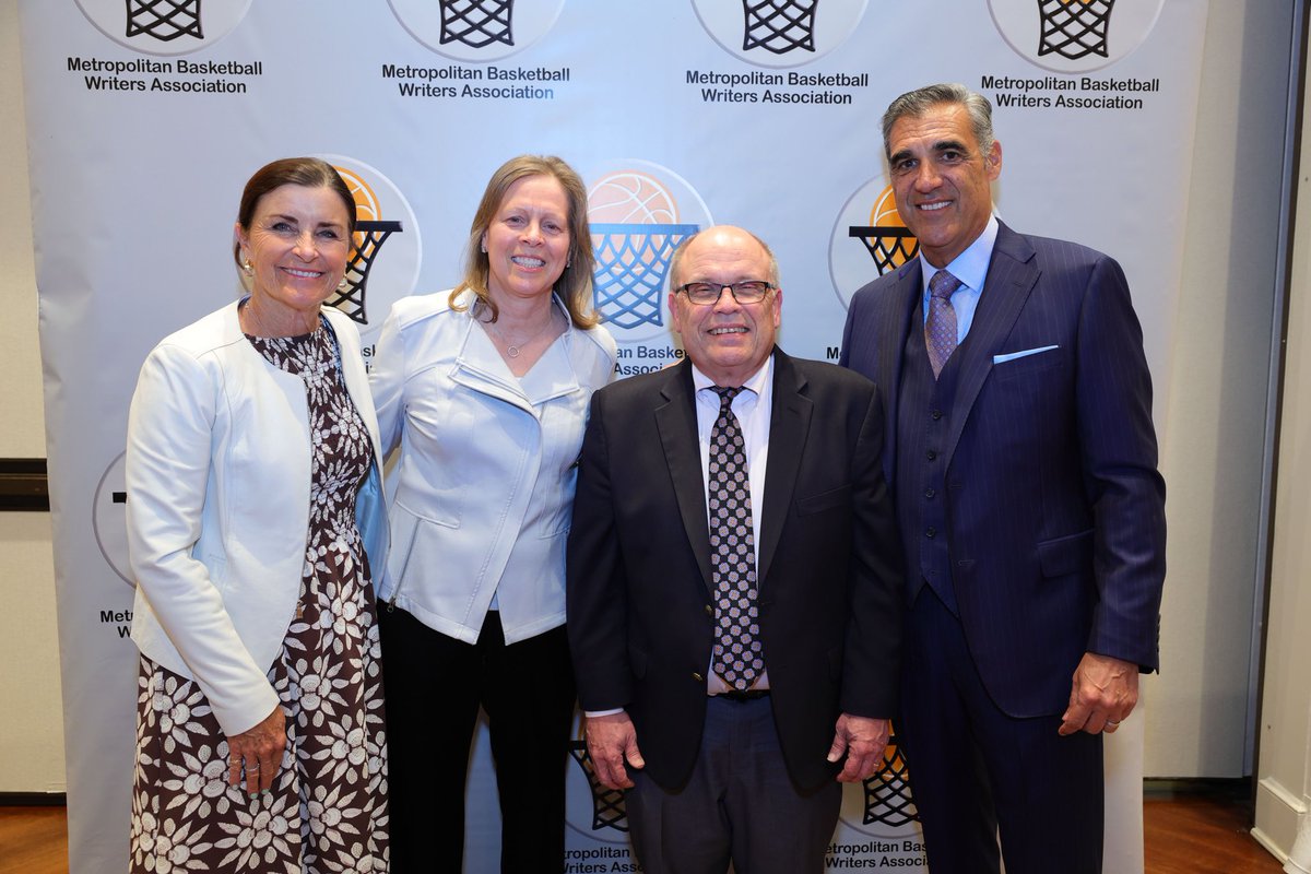 BIG EAST Conference (@bigeast) on Twitter photo Commissioner Val Ackerman was presented with the <a href="/MetBasketballW/">MetBasketballWriters</a>’s 2025 Distinguished Service Award by former <a href="/NovaMBB/">Villanova MBB</a> head coach <a href="/CoachJayWright/">Jay Wright</a>. BIG EAST Sr. Assoc. Commissioner <a href="/wjpaquette/">John Paquette</a> also received the MBWA Career Achievement Award. Commissioner Val Ackerman was presented with the <a href="/MetBasketballW/">MetBasketballWriters</a>’s 2025 Distinguished Service Award by former <a href="/NovaMBB/">Villanova MBB</a> head coach <a href="/CoachJayWright/">Jay Wright</a>. BIG EAST Sr. Assoc. Commissioner <a href="/wjpaquette/">John Paquette</a> also received the MBWA Career Achievement Award.