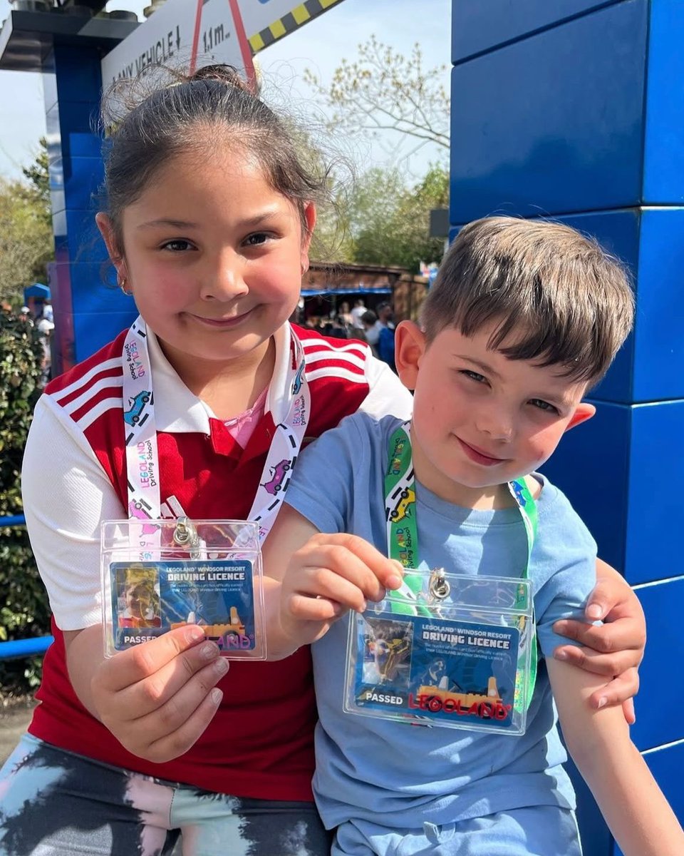 Nothing beats the feeling of getting your LEGOLAND® Driving Licence... 😍🪪

📸: @cloudr_and_me (IG)

Get yours: legoland.co.uk/explore/theme-…