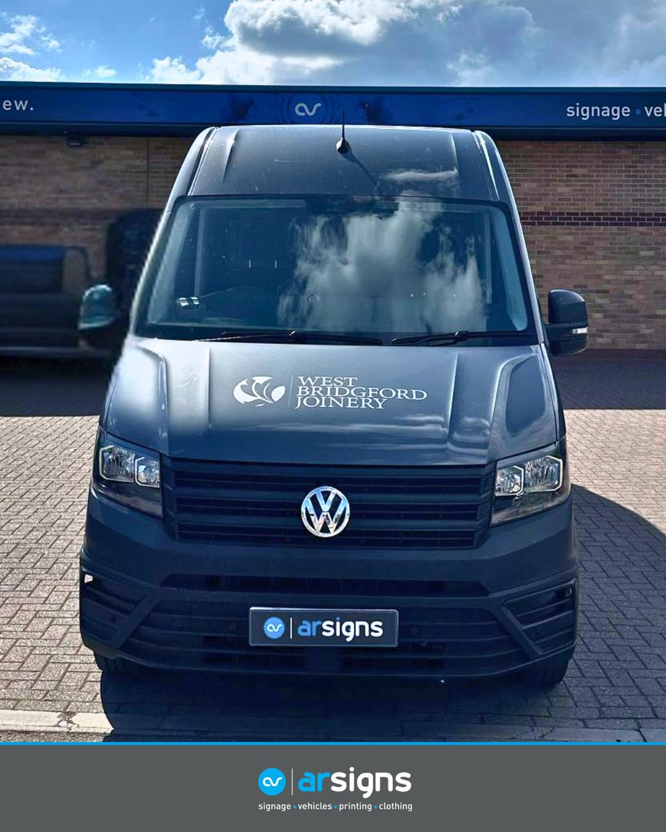 ☀️ That time of year when the sunshine takes our graphics to the next level!

Big thanks to West Bridgford Joinery for letting us work our magic on their VW Crafter – it’s looking absolutely 🔥 out on the road.

Bring on the bright days and bold designs!