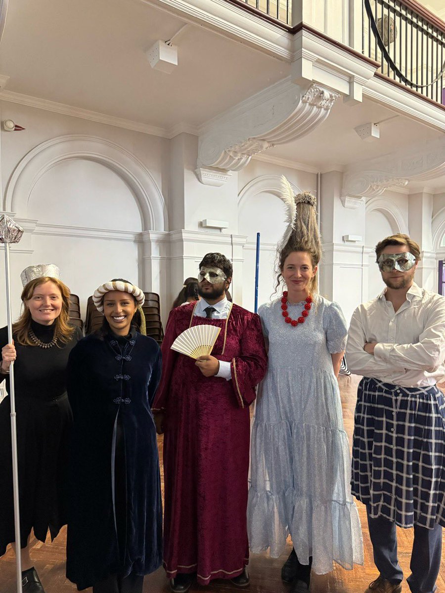 3rd FCGS History Ball last Wednesday! Students (and even some staff!) showed up dressed as iconic figures from history. We danced a lively Strip the Willow and enjoyed some amazing musical performances from our talented girls. A night to remember! #FCGS #HistoryBall