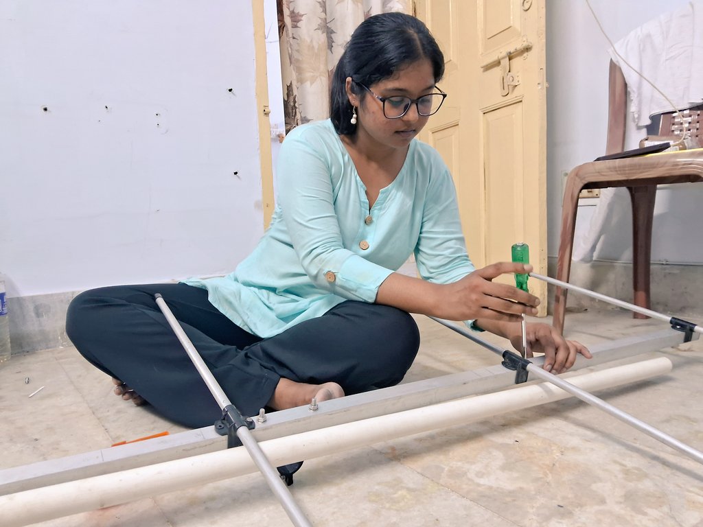 vu3oos's tweet image. When in doubt, climb it out. Antenna duty calls!
#hamlife #antenna #amateurradio #radioshack
@oscarAISMIT @HamRadioBasics @AKAhamradio