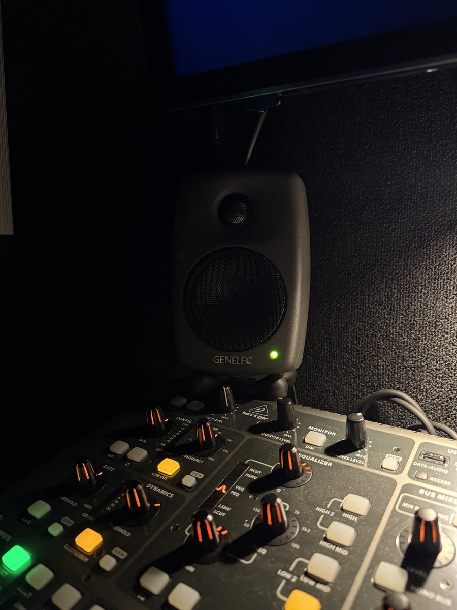 New speaker day in the OB Trailer as we finally upgraded to a lovely set of <a href="/Genelec/">genelec</a>’s! 🫡