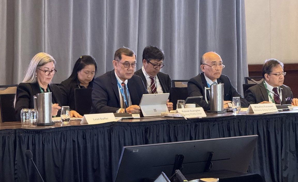 APECBiz's tweet image. ABAC’s Finance and Economic WG under Acting Chair Kobsak Duangdee, of ABAC Thailand, discuss solutions addressing: financing investment gaps for digital transformation, energy transition and security; financial inclusions; resilient financial systems for trade, investment and…