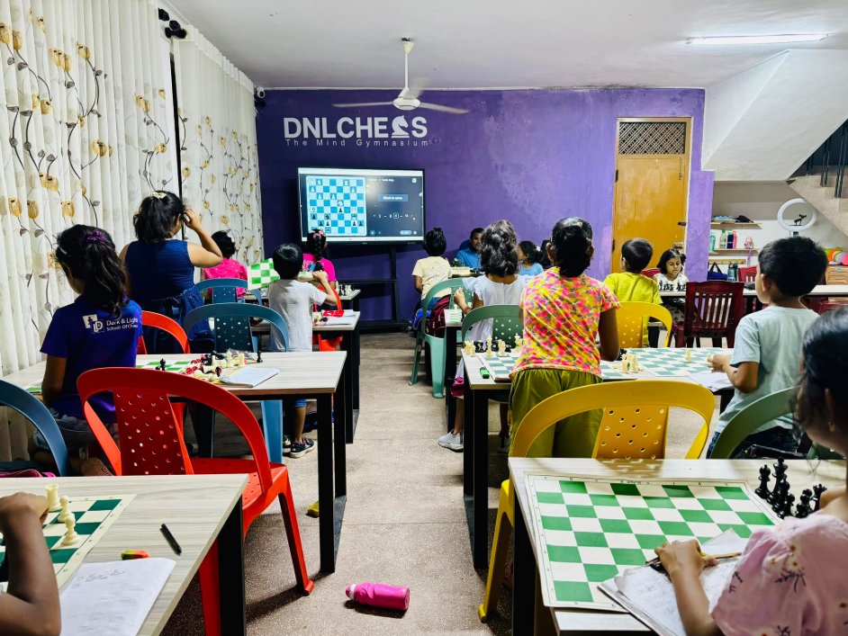 You build and build and build…
For 7 years.

You put your soul into something.
Sleepless nights. Wild dreams.
A mission that keeps pulling you forward.

And one day…
You get a photo like this.
From the other side of the world.
Sri Lanka.

Kids learning with ChessMood.
With