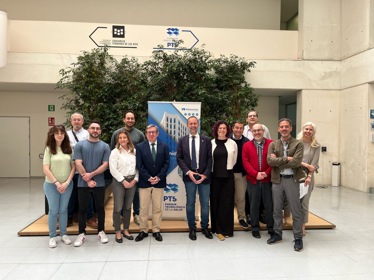 FundacionPTS's tweet photo. Hoy hemos dado la bienvenida a tres nuevas spin-offs universitarias a la #FundaciónPTS 🚀

Estas startups, nacidas en @CanalUGR, refuerzan nuestro ecosistema de innovación biosanitaria 🤝

Conocimiento que se transforma en impacto real 💡

Leer más​ en https://t.co/fTHksC45s5 https://t.co/c2YuC2euet
