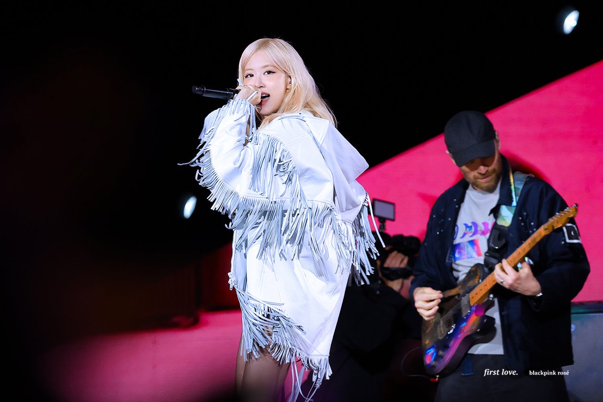 firstlove_rose's tweet image. 250422 #ROSÉxCOLDPLAY 

❤️ bit.ly/3Yim7Wx

#블랙핑크 #로제 
#BLACKPINK #ROSÉ 
@numberoneHQ