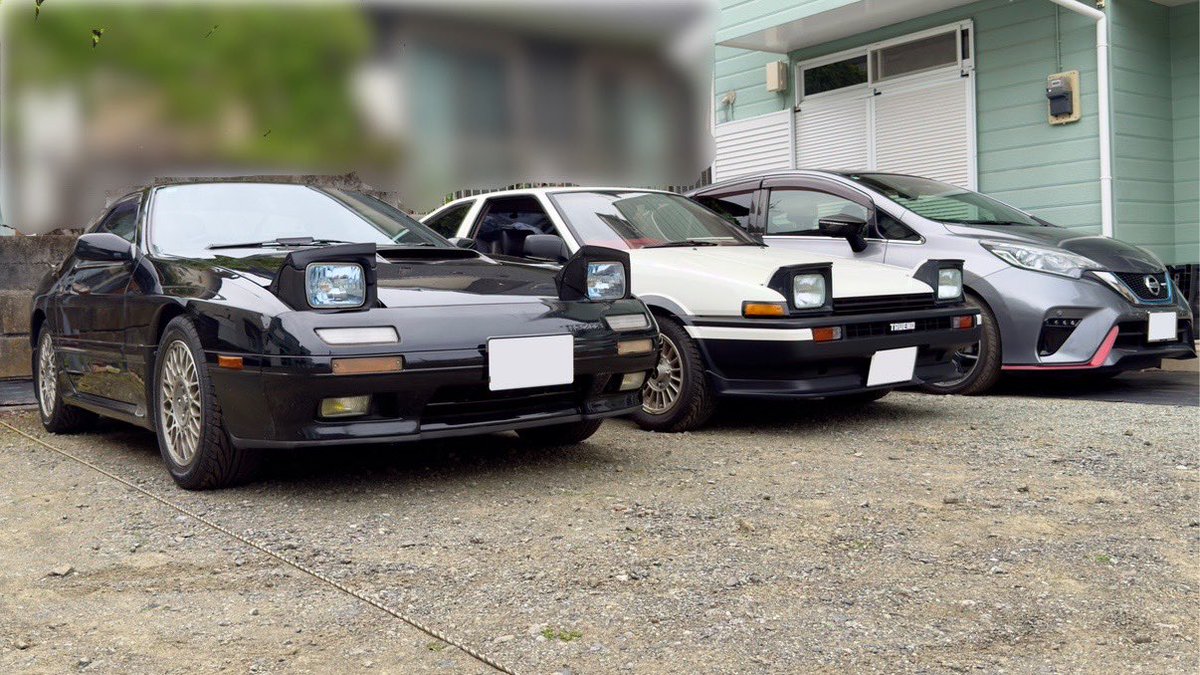 3cylinder660's tweet photo. 1990年式 MAZDA SAVANNA  RX-7 (FC3S)納車されました。過給が始まりレブリミットまでスムーズに回るロータリーターボは強烈ですね。
これでモーター・ロータリー・レシプロと3種の原動機持ちになりました。 リトラクタブルベッドライト最高です✨ https://t.co/ZHeAXyBYuF