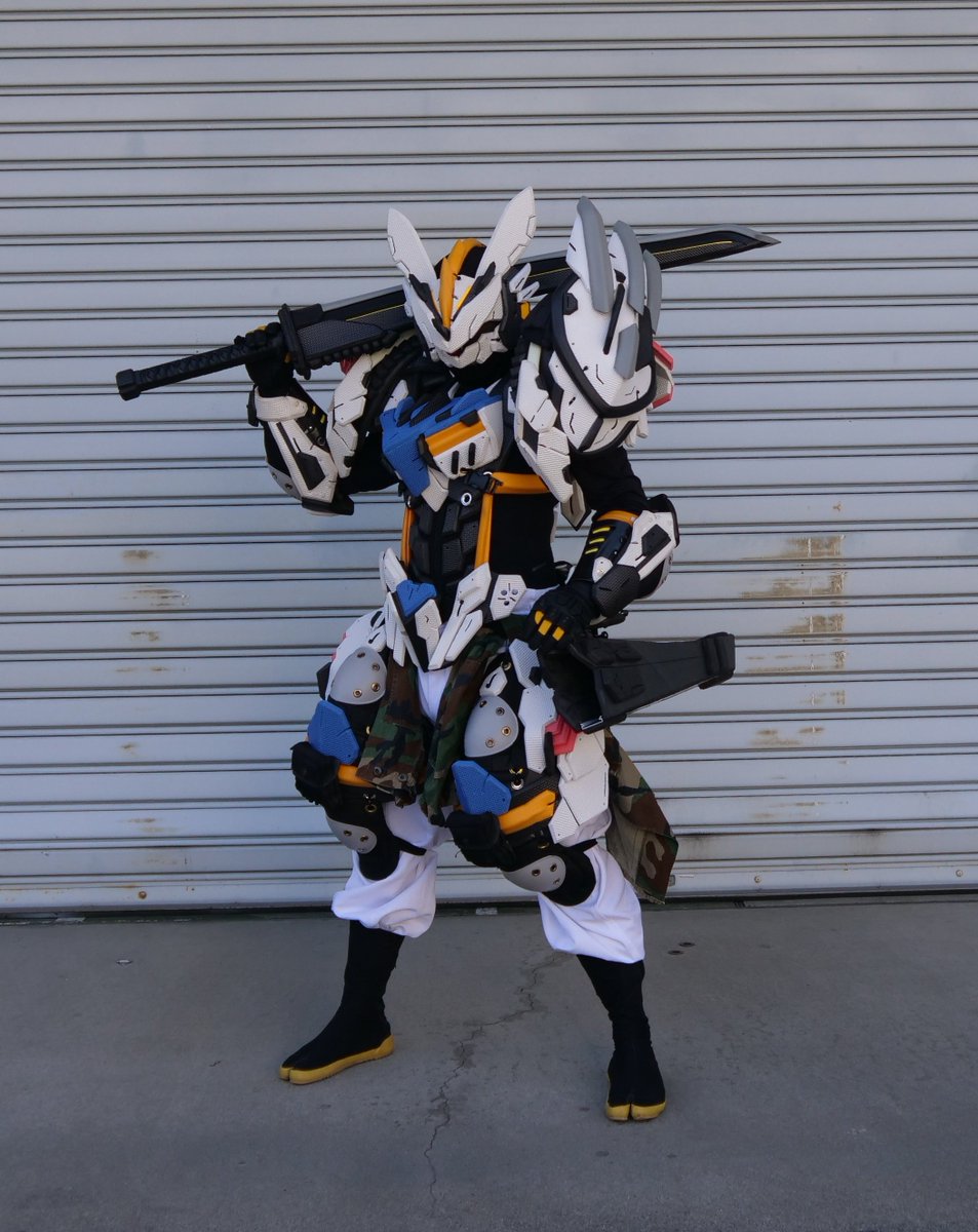 BKgGInadKnIe3af's tweet photo. #超会議2025 #クリエイタークロス
#Lagurus #ムラサメギア
当日はこの姿で皆様をお待ちしております！ https://t.co/GSOuyRmRAq