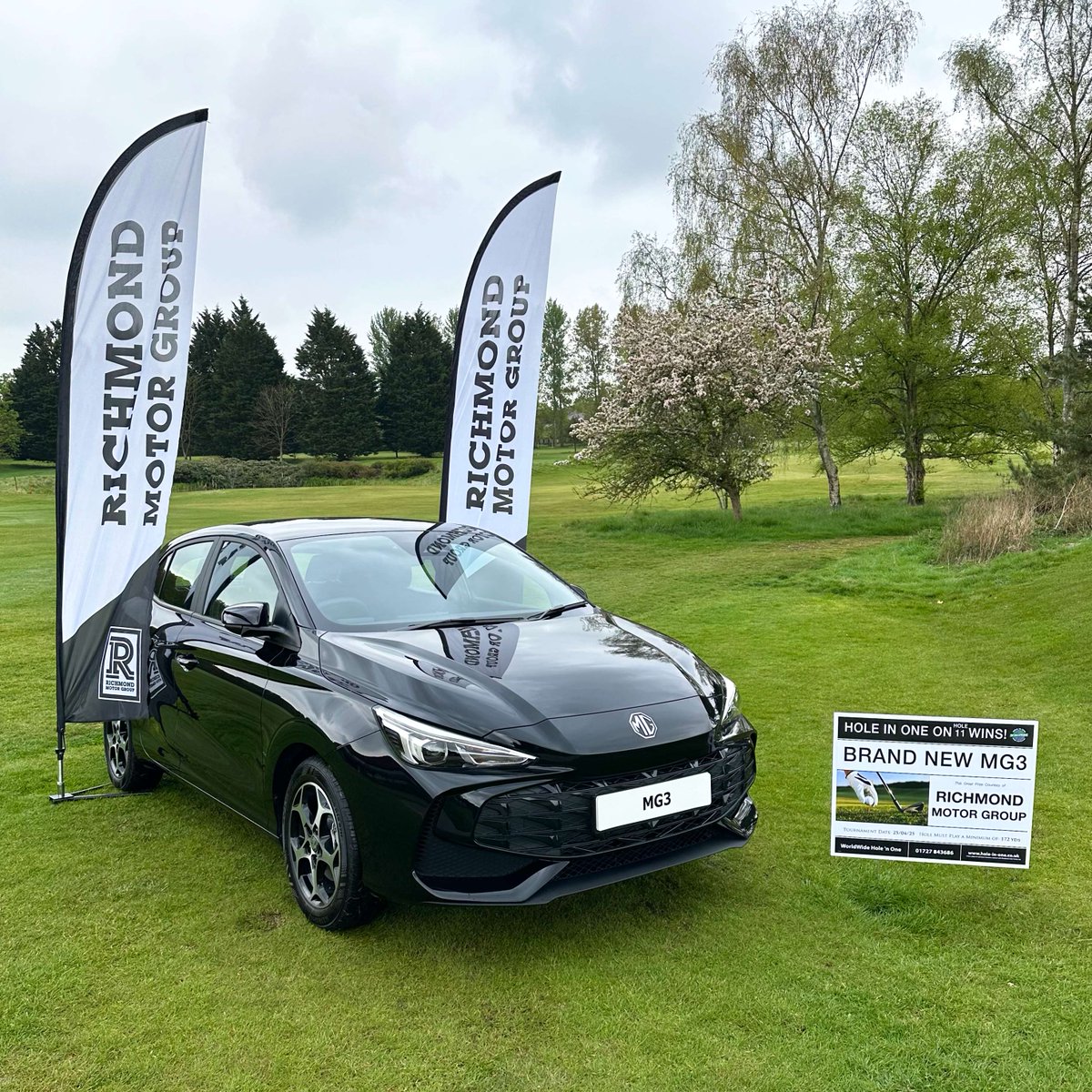 We are proud to be a part of Alan Knight's Golf Day being held at Rowlands Castle Golf Club today ⛳ 

#Pompey legend Alan Knight was diagnosed with prostate cancer in October, and the day has been organised to raise funds to support Alan and his family on the road to recovery.