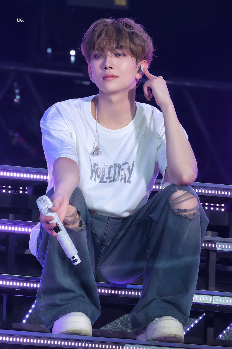 ジョシュアさんほんとずっと最高のビジュを更新してくる……保存する手が止まらない、、、