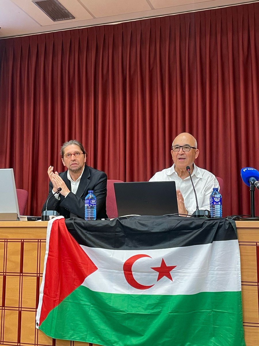 Hoy debatimos en la universidad en apoyo del pueblo saharaui. Romper el cerco informativo.  Agenda <a href="/FronteraCero/">Frontera Cero</a> <a href="/iuandalucia/">IU Andalucía🔻</a> <a href="/compoliticas/">COMPOLITICAS</a> <a href="/SumarGP/">Grupo Parlamentario Plurinacional Sumar</a> <a href="/FrenteAmplioSE/">Frente Amplio de Sevilla (Plataforma)</a>