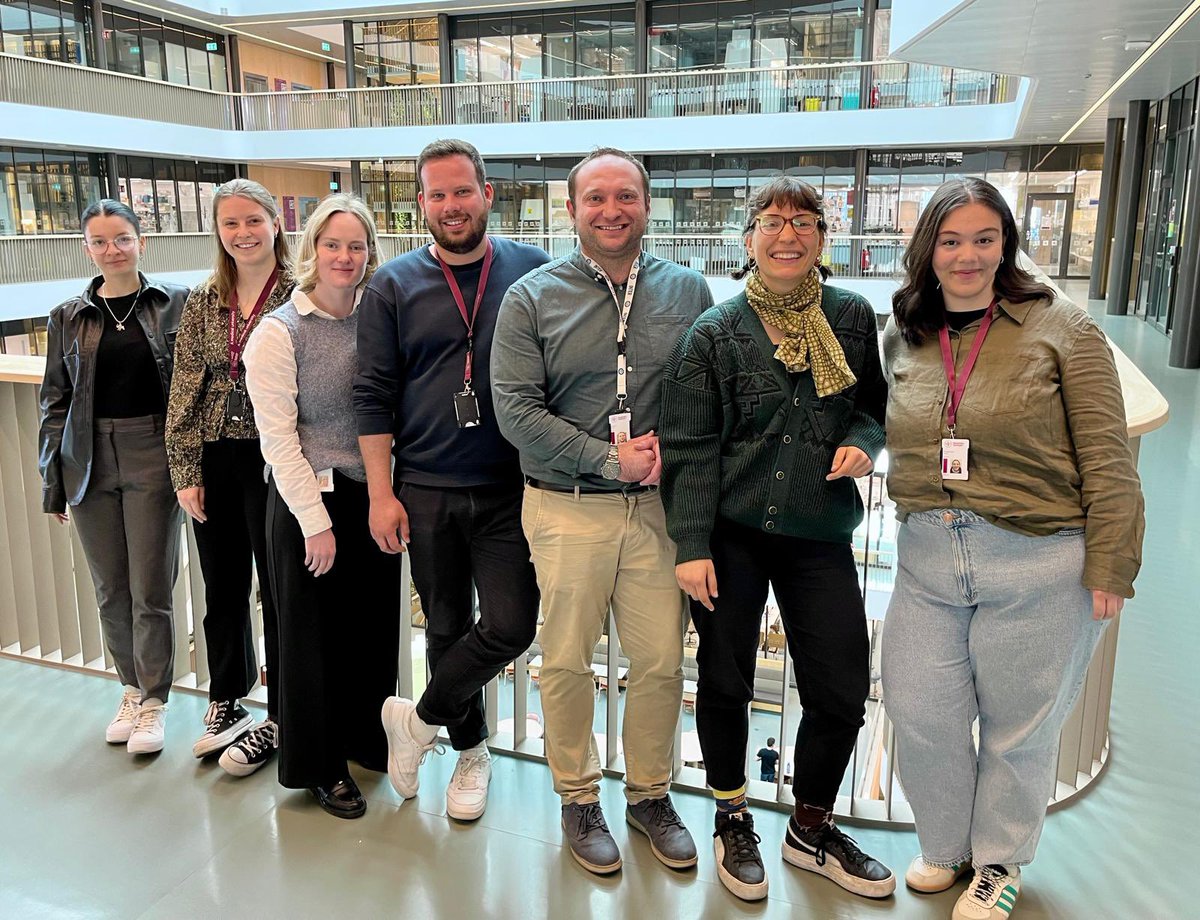 Federico Iovino Laboratory (@federico_iovino) on Twitter photo 🍰 celebration for <a href="/VanderElstNiels/">Niels Vander Elst</a> paper accepted for publication in <a href="/MolMedBMC/">Molecular Medicine - Journal</a>, and new group photo!!! #IovinoLab at <a href="/karolinskainst/">Karolinska Institutet</a>, stay tuned for more updates soon coming! #BacterialMeningitis #Endolysins #AMR #NeuronalProtection 🍰 celebration for <a href="/VanderElstNiels/">Niels Vander Elst</a> paper accepted for publication in <a href="/MolMedBMC/">Molecular Medicine - Journal</a>, and new group photo!!! #IovinoLab at <a href="/karolinskainst/">Karolinska Institutet</a>, stay tuned for more updates soon coming! #BacterialMeningitis #Endolysins #AMR #NeuronalProtection