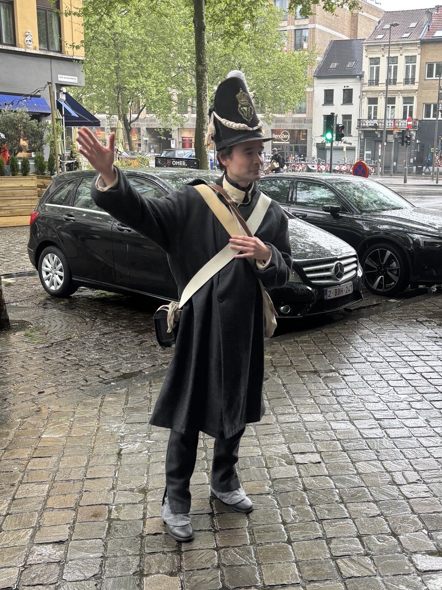 bennymichielsen's tweet image. Missed a Waterloo campaign update yesterday—was a bit busy! Ran some drill instructions with a group by the Bonaparte Dock in Antwerp, then dove deep into the French Revolution and Napoleonic era.
#NapoleonicWars #Waterloo2025 #LivingHistory #Antwerp #HistoryNerd