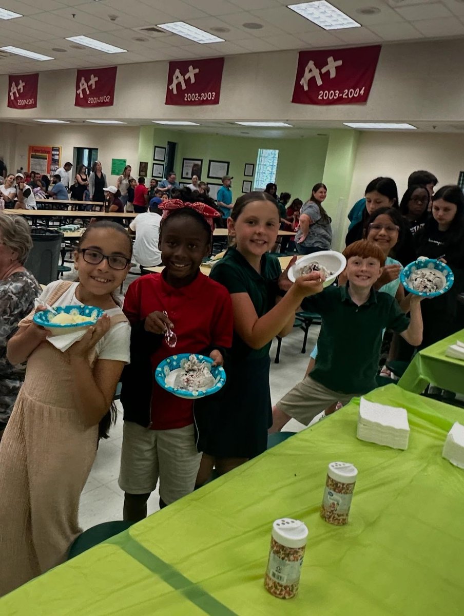 Our panthers were all smiles at tonight’s PTA Ice Cream Social! Many thanks to Ms. Merritt, Mr. Daulby, Coach Ferrari, and Mrs. Carroll for serving as special staff scoopers!