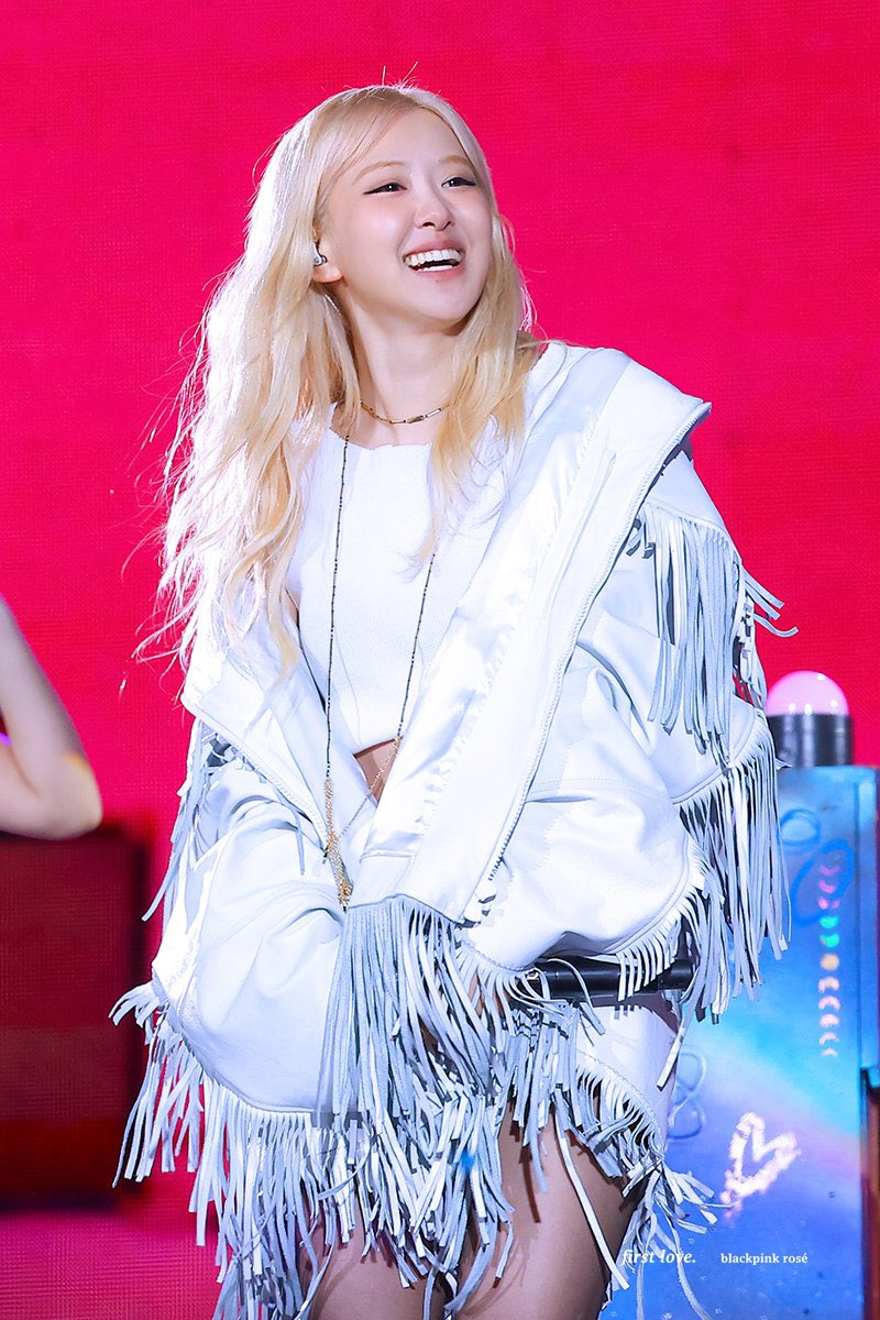 MuPooklook's tweet image. รักแรกไปจริงด้วย😙

#ROSÉ #ROSÉxCOLDPLAY
@numberoneHQ