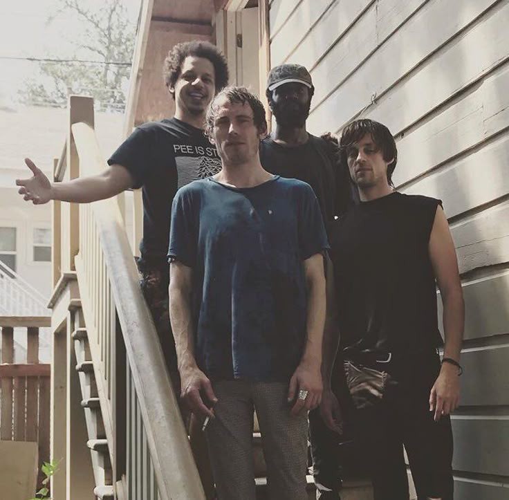 senhorita death grips (@msdeathgrips) on Twitter photo 