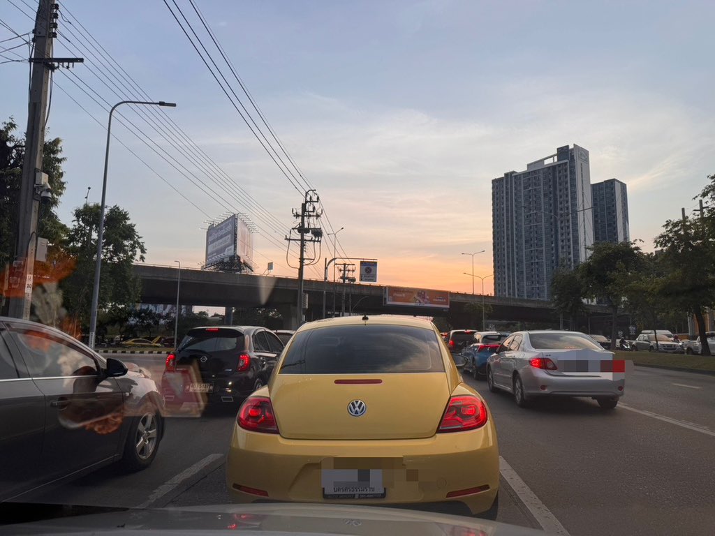 จากรัชวิภามุ่งหน้าแยกประชานุกูล 30 นาทีแล้ว ขยับไม่ถึง 100 เมตร <a href="/js100radio/">JS100Radio</a> <a href="/fm91trafficpro/">FM91 Trafficpro</a>