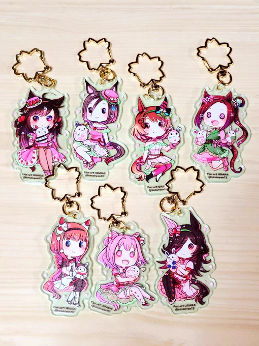 こちらの 【イースター】と 【クリスマス】がテーマの アクキーも在庫持っていくので 宜しくお願いします!! アクキーは、いつも通り1200円になります! #府中の蹄跡3