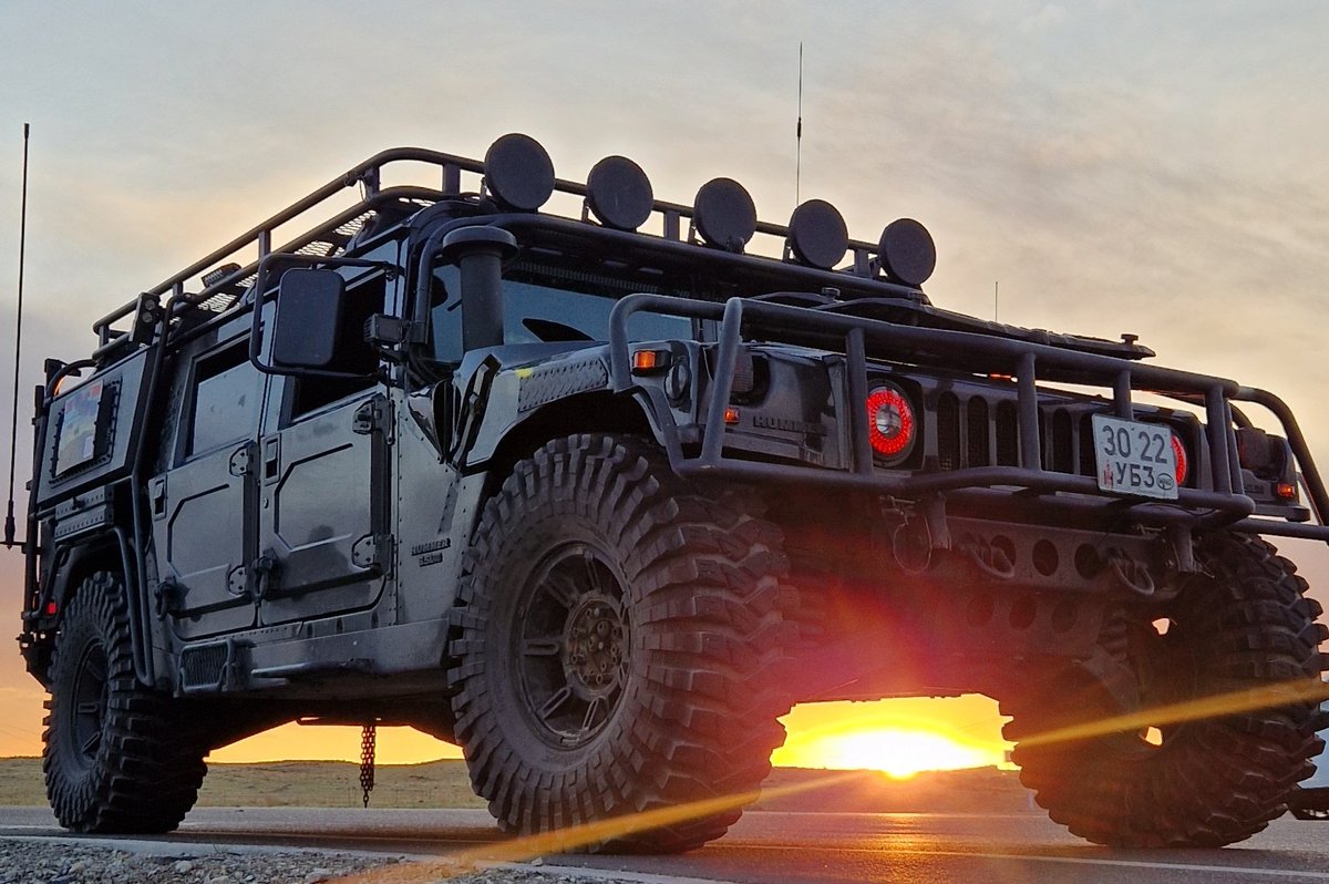 Хятадын 10 хотын авто аялал. 
23 дахь өдрийн наран Бугат хот орчимд жаргав. 2025.04.25