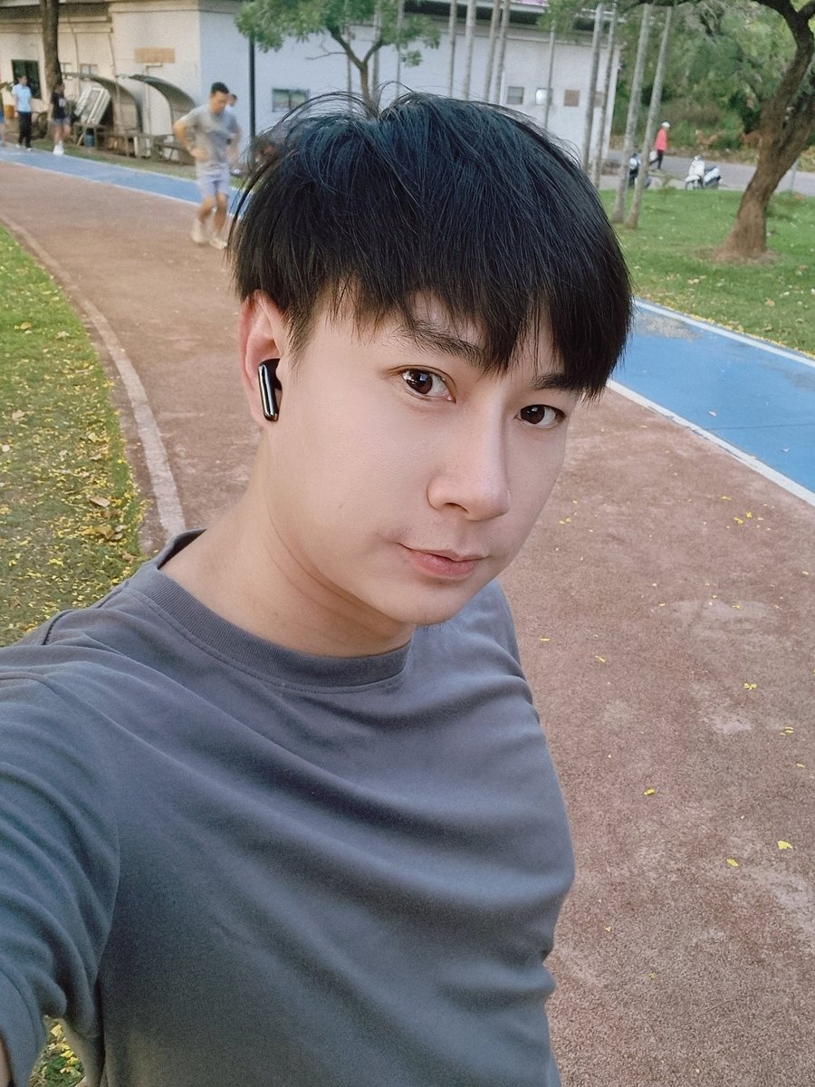 nutbb069_anuwat's tweet photo. นานๆได้กลับบ้านที😁😁 https://t.co/8HhEqrTsxt