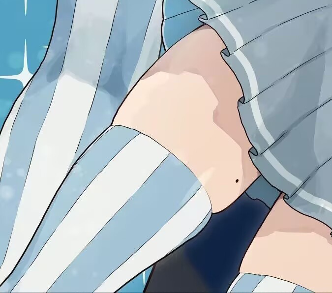 天爱星的大腿上也有痣😍😍😍
作品：《败犬女主太多了！》
《負けヒロインが多すぎる！》