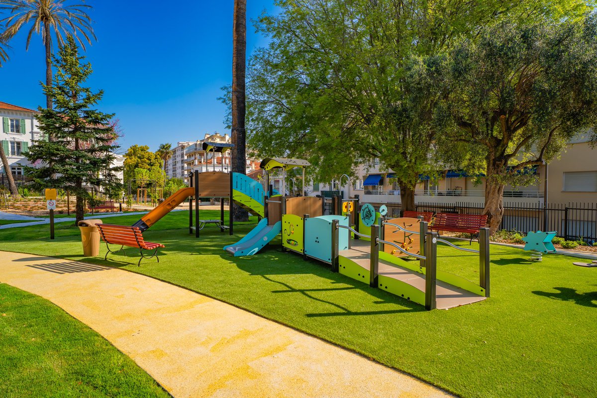 villecannes's tweet photo. đŽ Dâune surface de 2 000 m2, cet Ăźlot de fraicheur arborĂ© comprend des espaces de repos, une aire de jeux, adaptĂ©e aux enfants porteurs de handicaps, et un terrain de pĂ©tanque.
Depuis 2014, la #MairieDeCannes a créé 11 jardins et en a rénové 21 dans le cadre de #PlanSquares. https://t.co/Gns9pXwYus