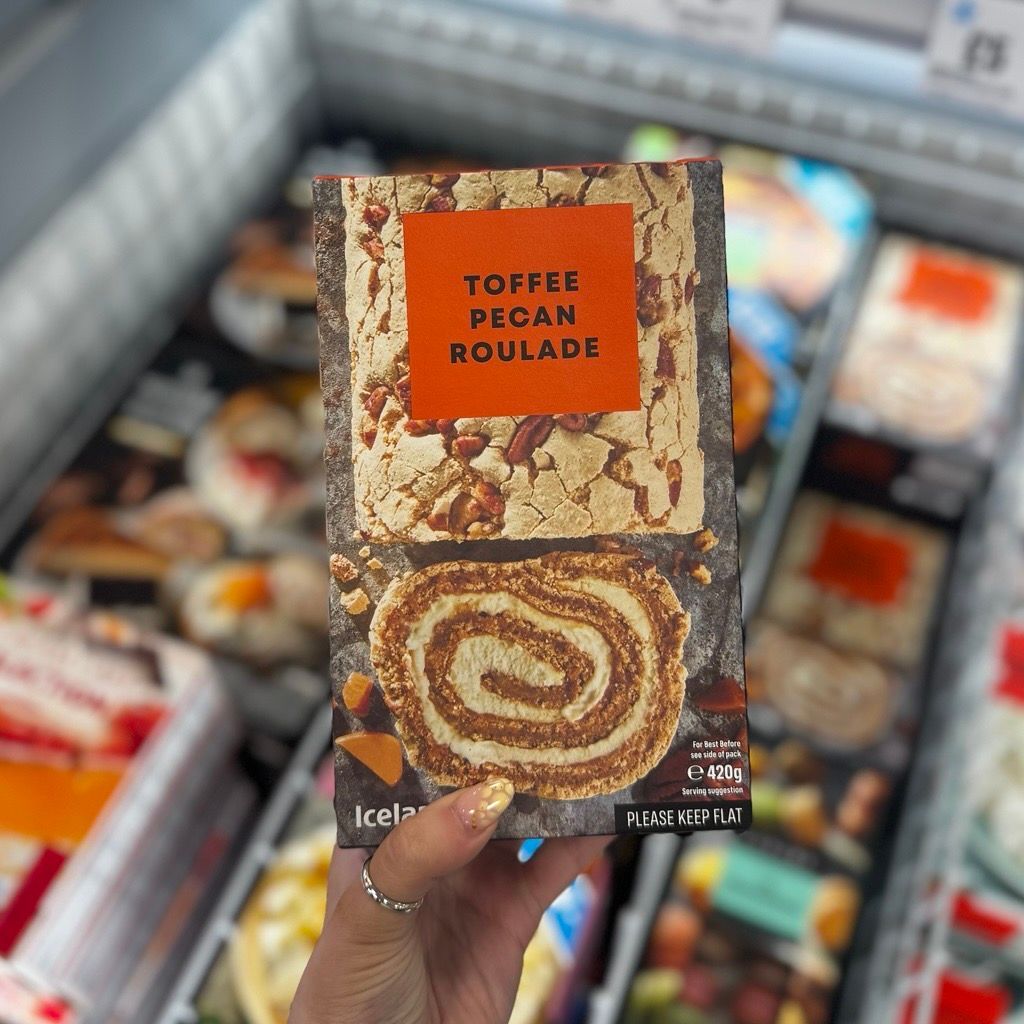A toffee dream 😍✨ #NEW Toffee Pecan Roulade in stores now at Iceland Foods! 🍰