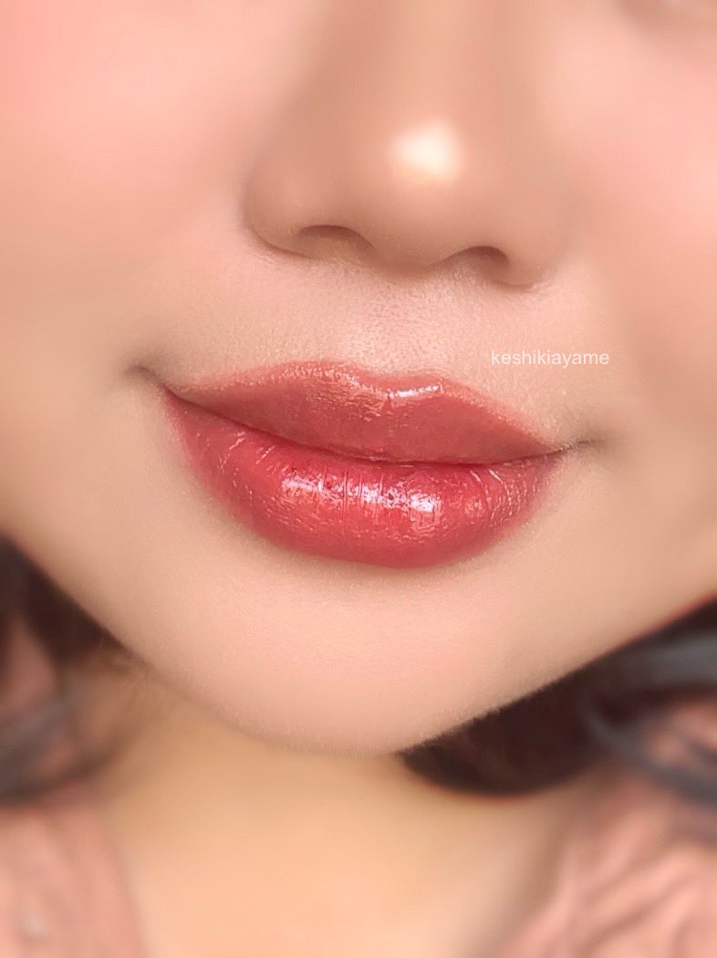 BEST LIPTINT jatuh kepada….

*drum roll*
Baru ini nemu liptint LOKAL yang gak kalah BAGUS dari liptint korea