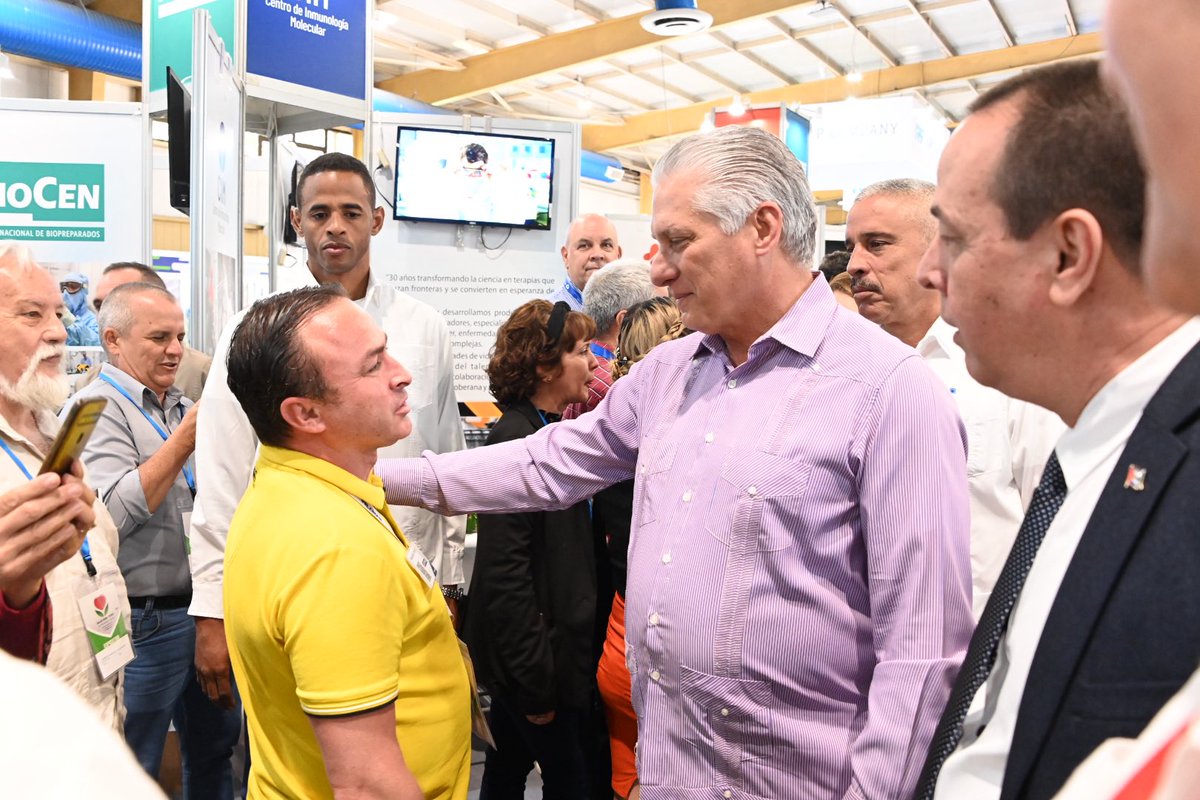 DiazCanelB's tweet image. Más de 260 empresas asisten a la Feria Internacional Salud para Todos. Allí estuvimos e intercambiamos con los empresarios sobre las amplias posibilidades de cooperación. Siempre gratificante dialogar con los expertos de nuestra industria biofarmacéutica.

presidencia.gob.cu/es/noticias/un…