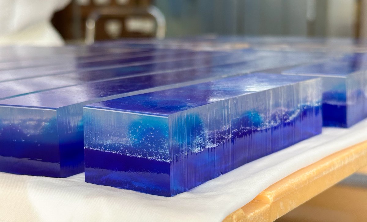 【星空を食べる！？】200年老舗が生んだ衝撃和菓子『空ノムコウ』の神秘！
店名：乃し梅本舗 佐藤屋