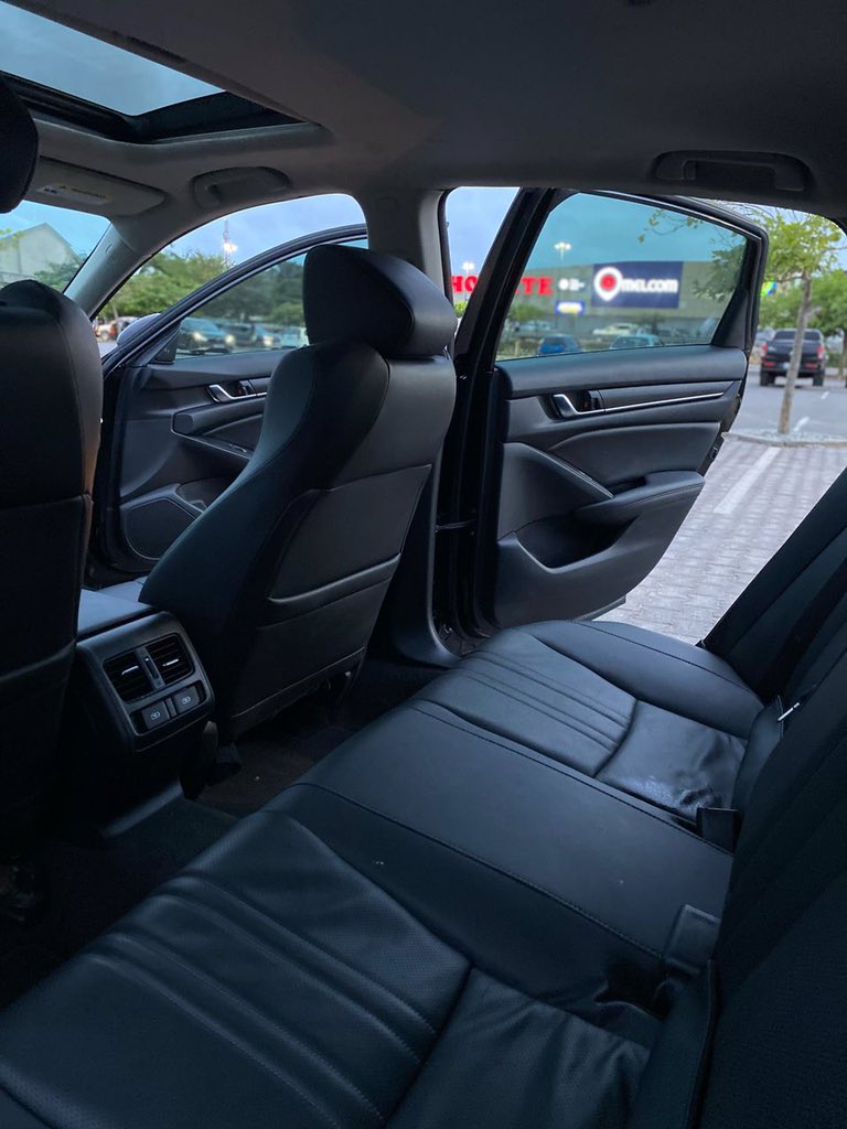 justsaytrigger's tweet photo. @gyaigyimii Honda Accord 2021 model
Cleared April 2025
Fully Loaded
1.5cc turbocharger.
Sunroof
Remote key start
Etc

0504256567 https://t.co/8UXORyxdGY