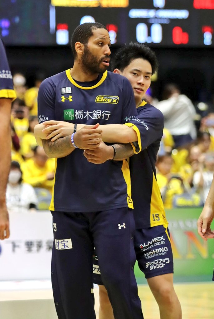 比江島慎 抱っこちゃんクリップ （淳美( っ˶'꒳'˵ )╮三🏀 on X
