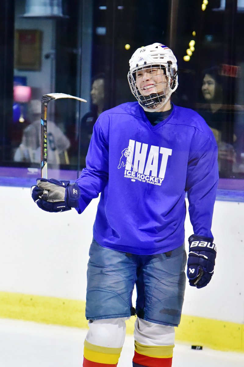 MiXPOPth's tweet photo. “คิน ธนชัย” เผยความพร้อมก่อนลุยศึกใหญ่ที่นิวซีแลนด์ “2025 IIHF Ice Hockey World Championship Division II - Group B”
.
🔗 อ่านต่อ https://t.co/ISnQsB6bfE
.
#MiXPOPEnt
#คินธนชัย #KinThanachai #IIHF #WorldChampionship #IHAT #IceHockeyThailand #TeamThailand https://t.co/09lNOpuCyH