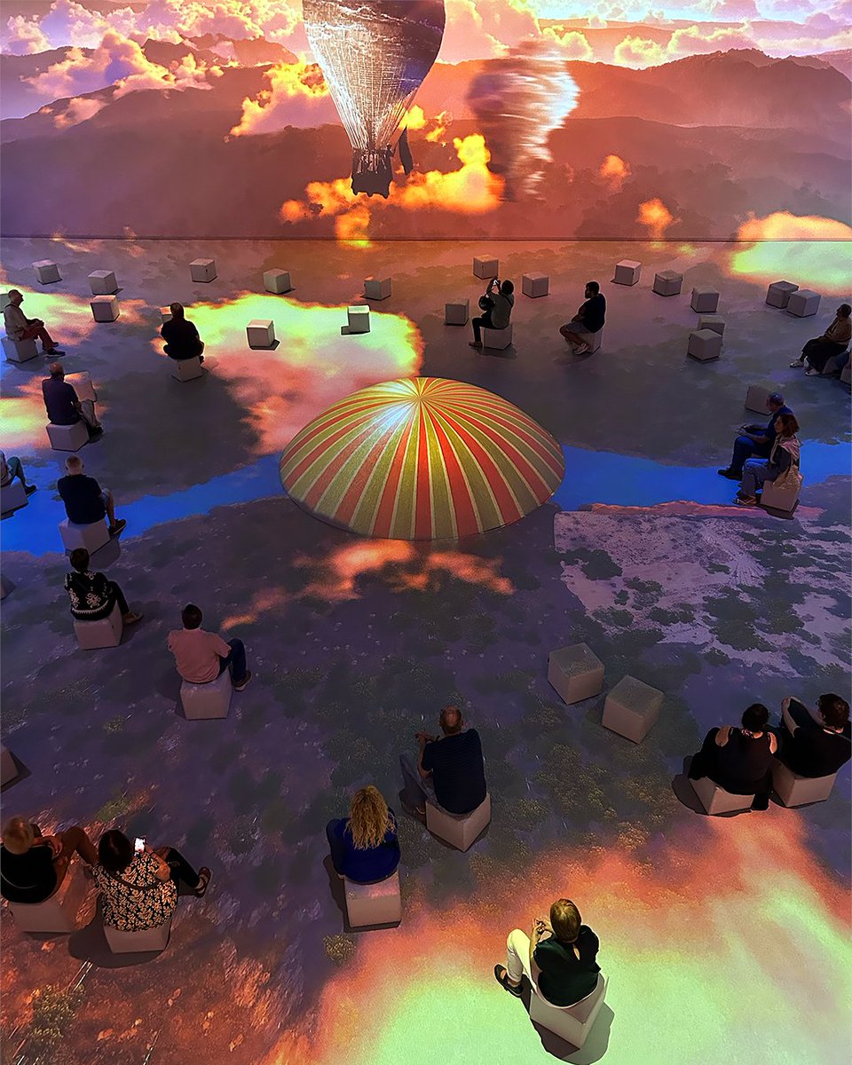 🚨 Compte enrere final! 🚨​
Només queden 2 dies per viure JULES VERNE 200, l’experiència immersiva que ha captivat a milers de visitants.​
Viatja al centre de la Terra, a la Lluna i més enllà... abans que desaparegui!​
Només fins diumenge 27 d'abril!​
tickets.idealbarcelona.com/ca/