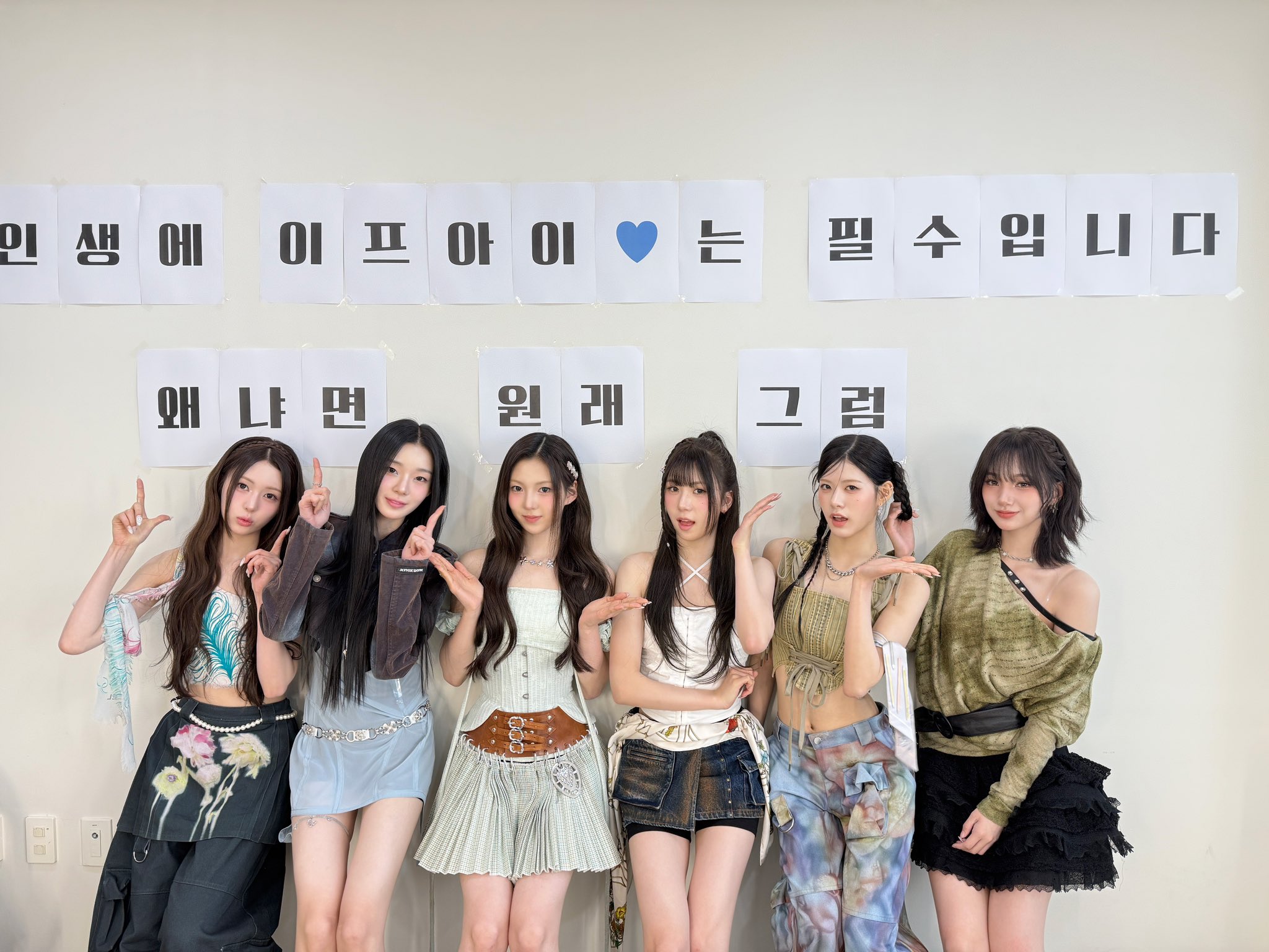 GpYR3bcbIAAghAw?format=jpg&name=large