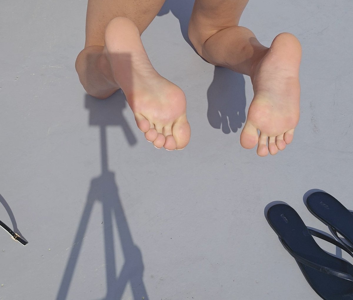 오늘 포함 부산사는 놈들중 발 밑에서 조아릴 병신 섭 한마리 구함 ~~ 소개에 라인아디루 연락해~
#fd #cd #시디 #여장 #발충 #상납 #도태남 #러버 #멜섭 #펨돔 #게이 #펨돔