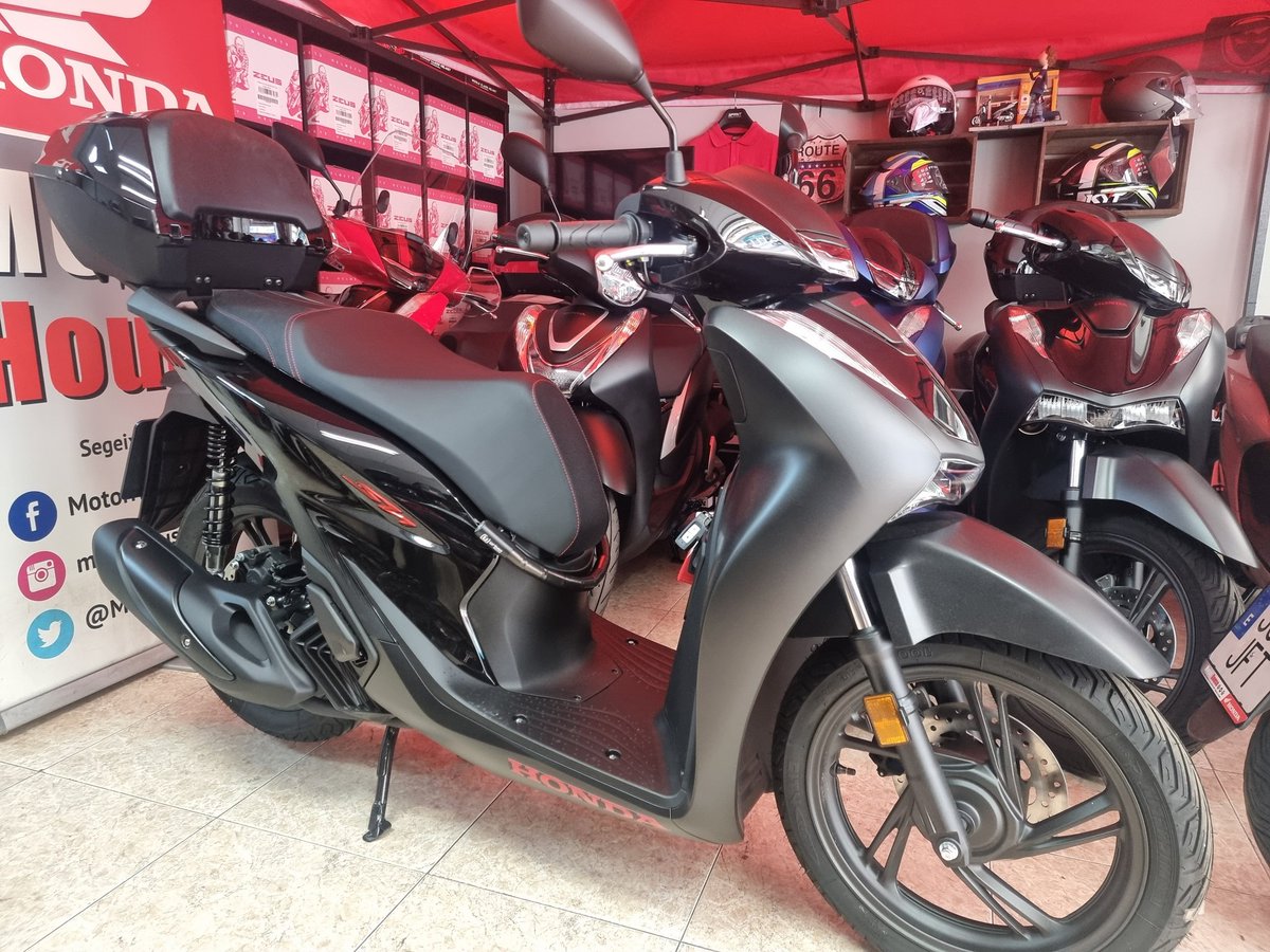 MotorHouseVng's tweet photo. Hoy entregamos otra Honda SH125 Sport!! Que la disfrutes mucho Nadia!! https://t.co/BkH9bQi0GR